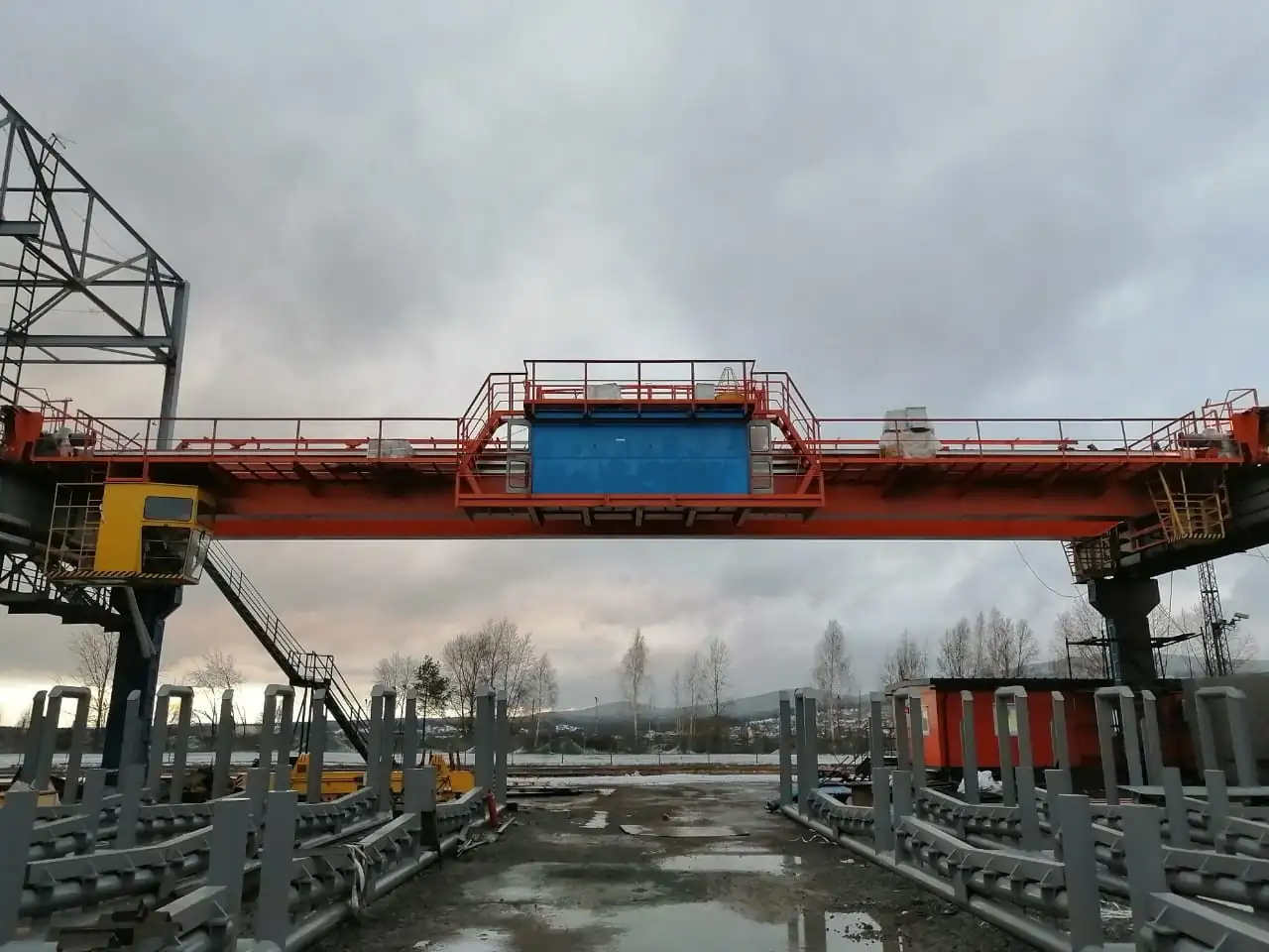 Кран мостовой электрический специальный траверсный двухтележечный 20МТ (10+10)-А7-28,0-16,0-У1